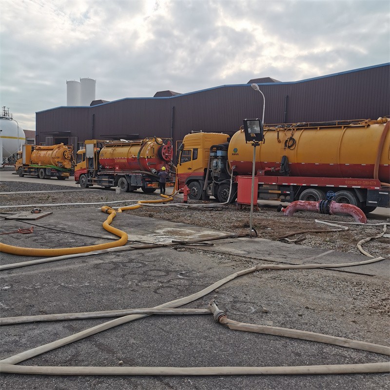 卡若污水池清理