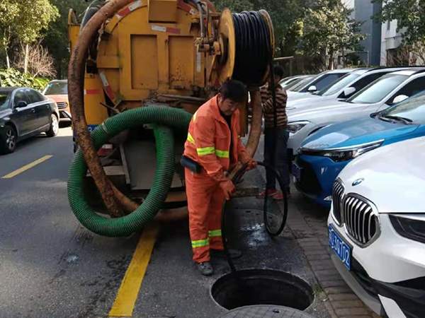 卡若排污管道清淤